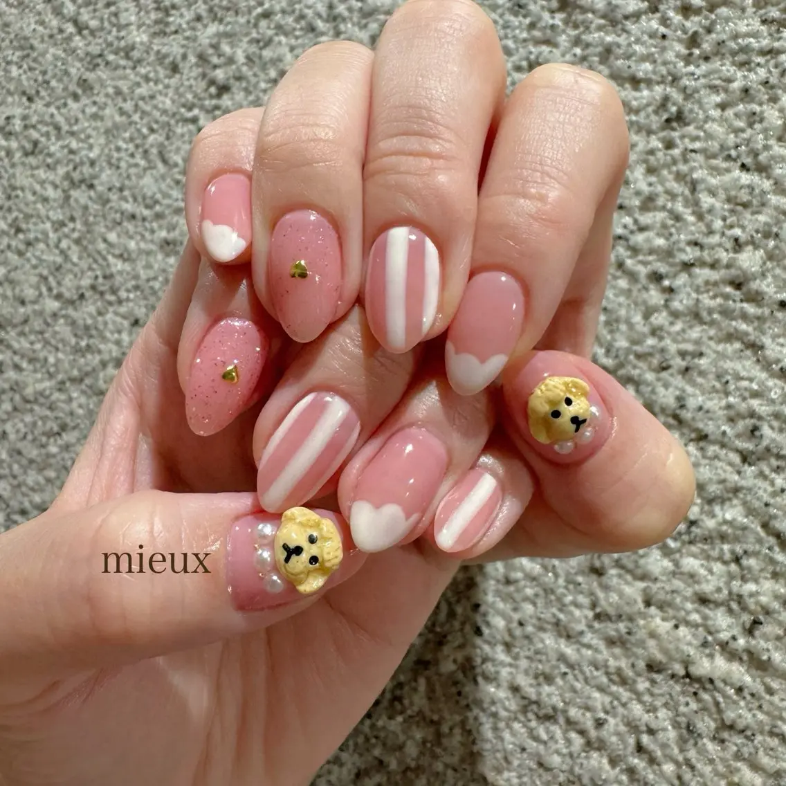 ネイル 持ち込み ハンドネイル フットネイル nail salon mieux(ミュー)のマツエク・マツパデザイン