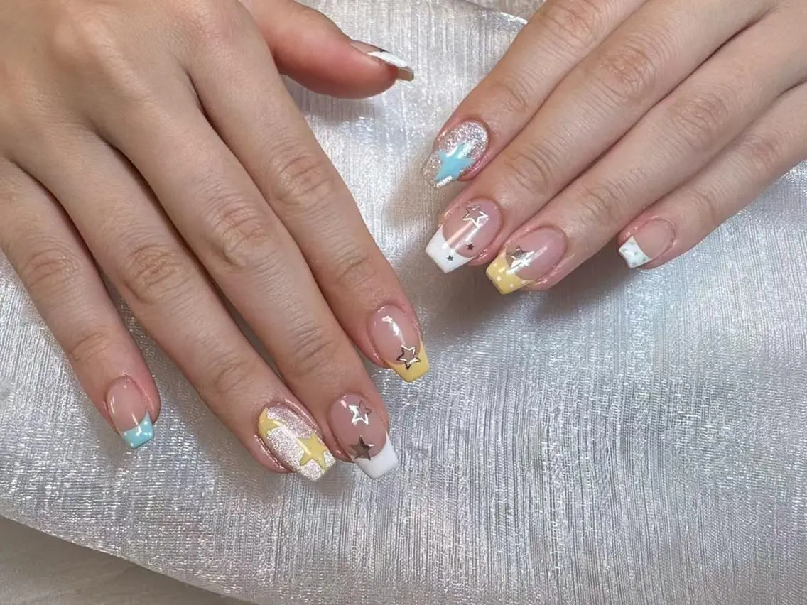 ネイル 長さ出し フレンチネイル 韓国ネイル マグネットネイル 持ち込み ハンドネイル ハンドケア The Nail& EyeLashのネイルデザイン