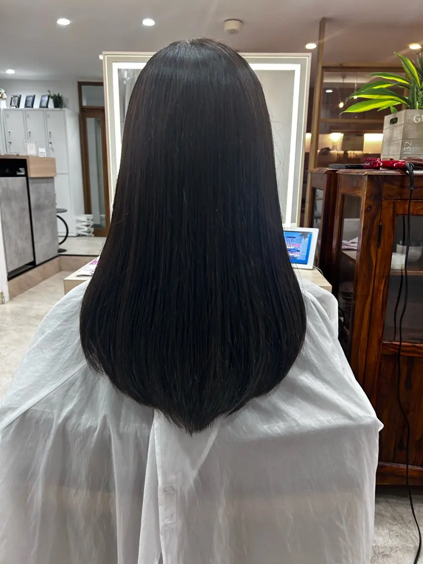 セミロング カット ヘアカラー 菅原 琉偉のヘアスタイル