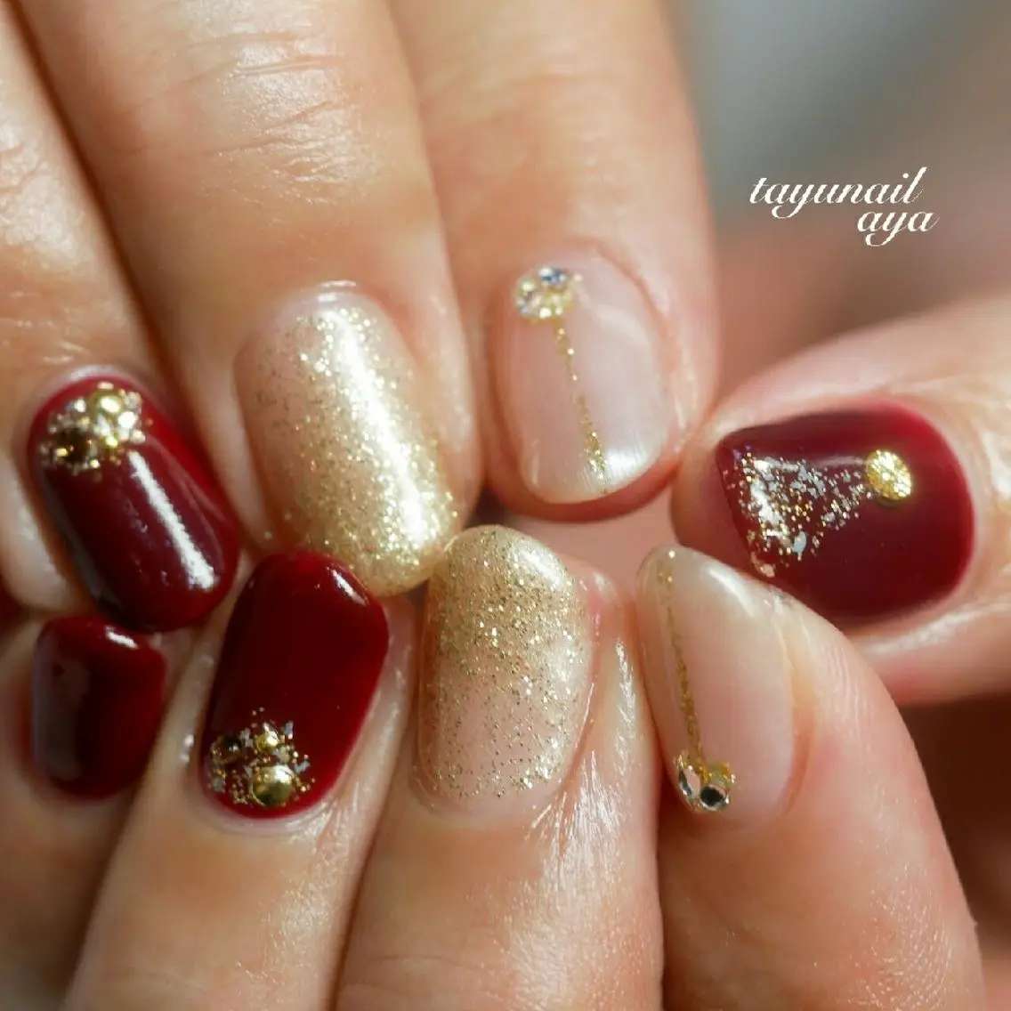 ネイル ブルー ジェルネイル ゴールド ラメ(グリッター) パラジェル ネイルサロン 【たゆnail】のネイルデザイン