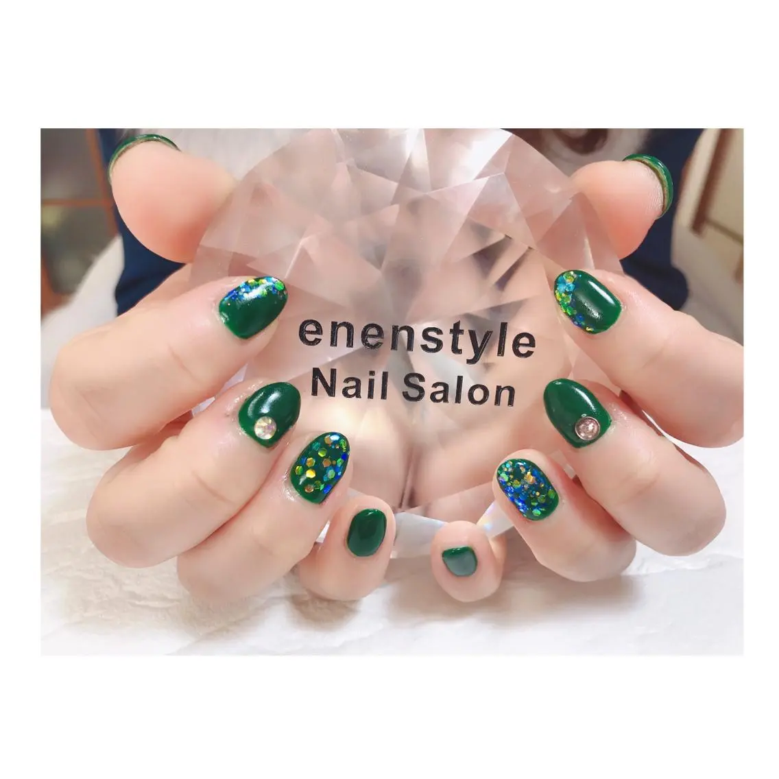 ショート ネイル ジェルネイル ニュアンスネイル オフィスネイル ワンカラーネイル シンプルネイル ハンドネイル 🐾enen style 🐾のネイルデザイン