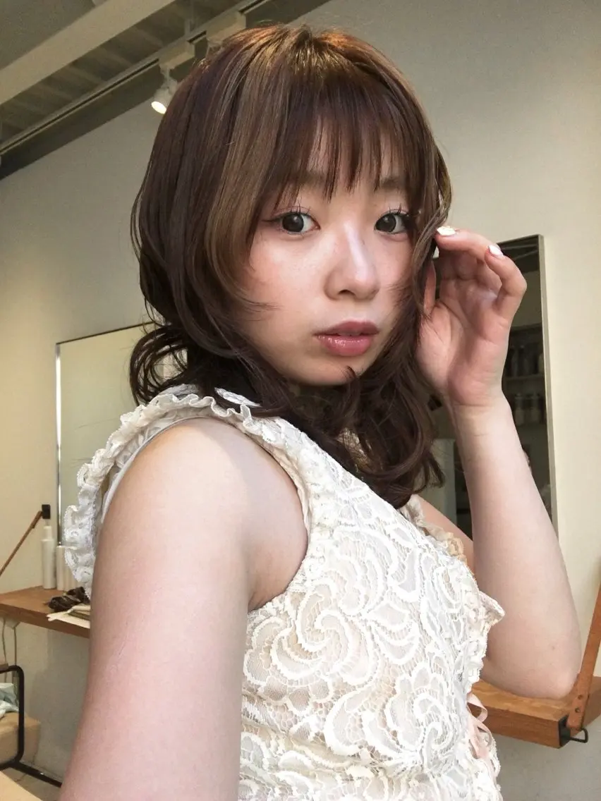 ミディアム レイヤーカット yuka | 京都 |カットモデル🧁♡のヘアスタイル