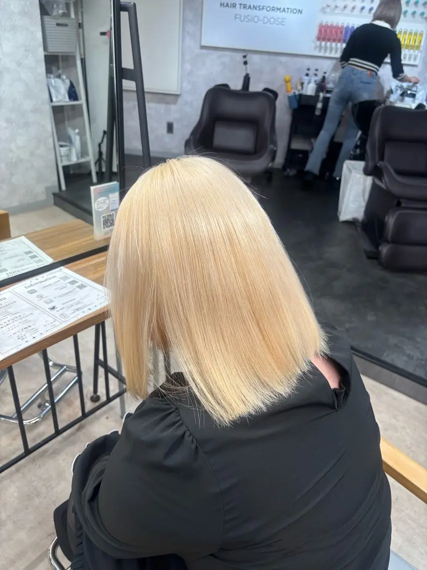 ロング カラー ヘアカラー トリートメント ギャル/ハイトーン 特化/ルイヤのヘアスタイル