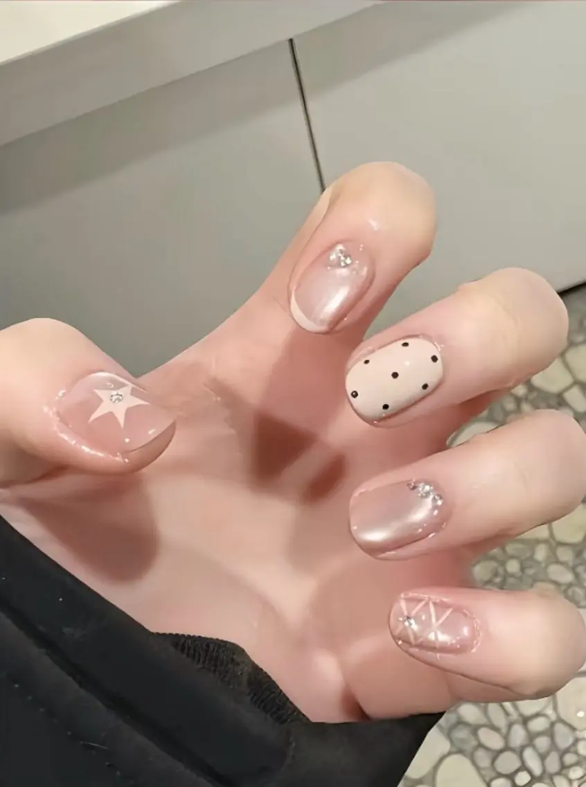 ネイル ハンドネイル H3 Nail Tsuki🦋💙のネイルデザイン