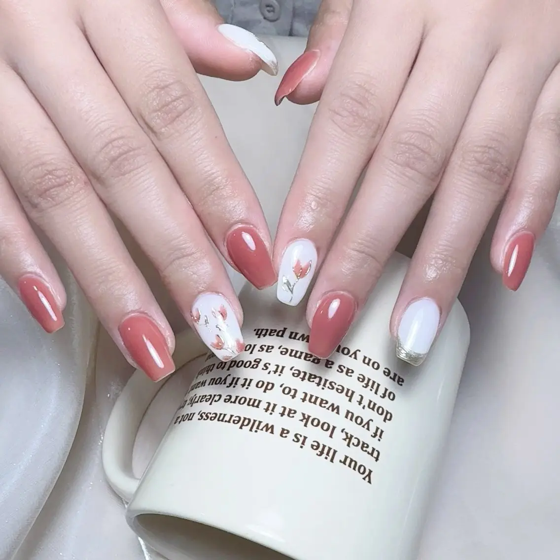 メンズ ネイル メンズ韓国風 アートネイル オーロラネイル ガーリー キラキラネイル ハンドネイル Nail salon 木にいるのネイルデザイン