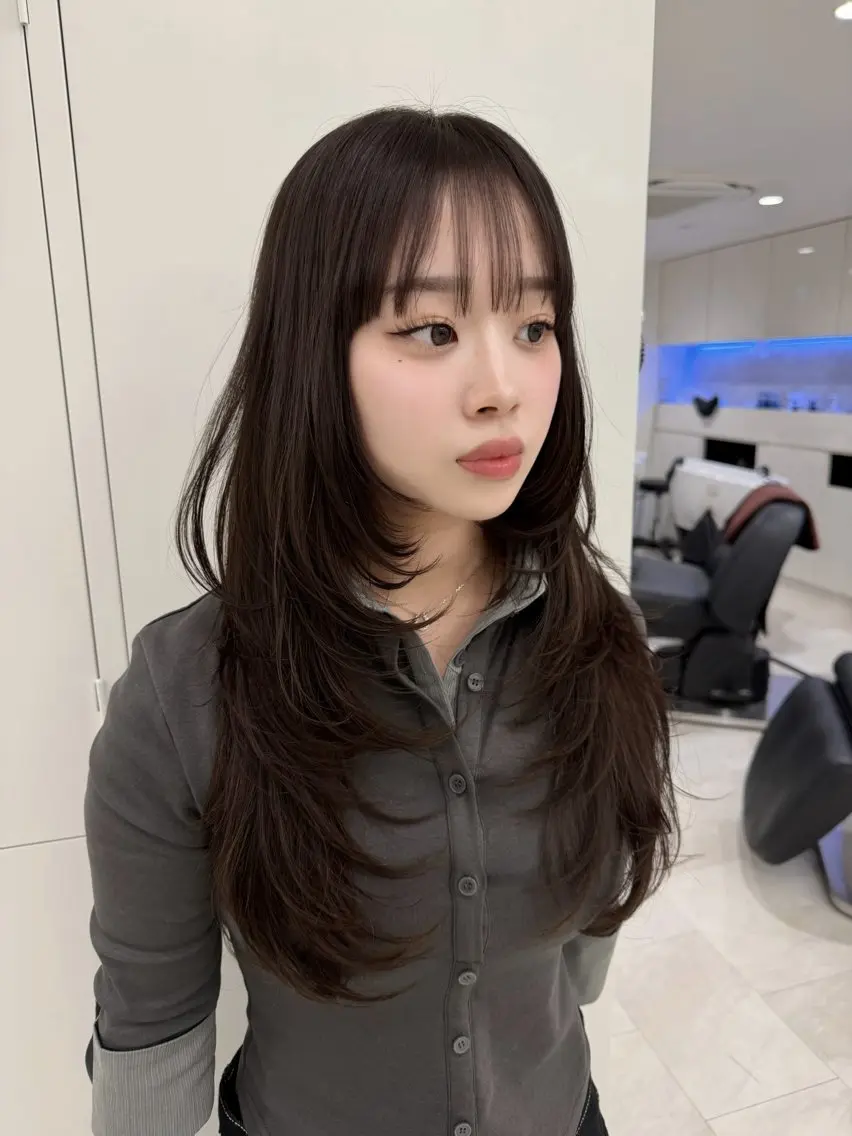 ロング くびれヘア 顔周りカット ハイレイヤー 髪質改善 韓国風ヘア リコ ハッシュカット 韓国レイヤーのヘアスタイル