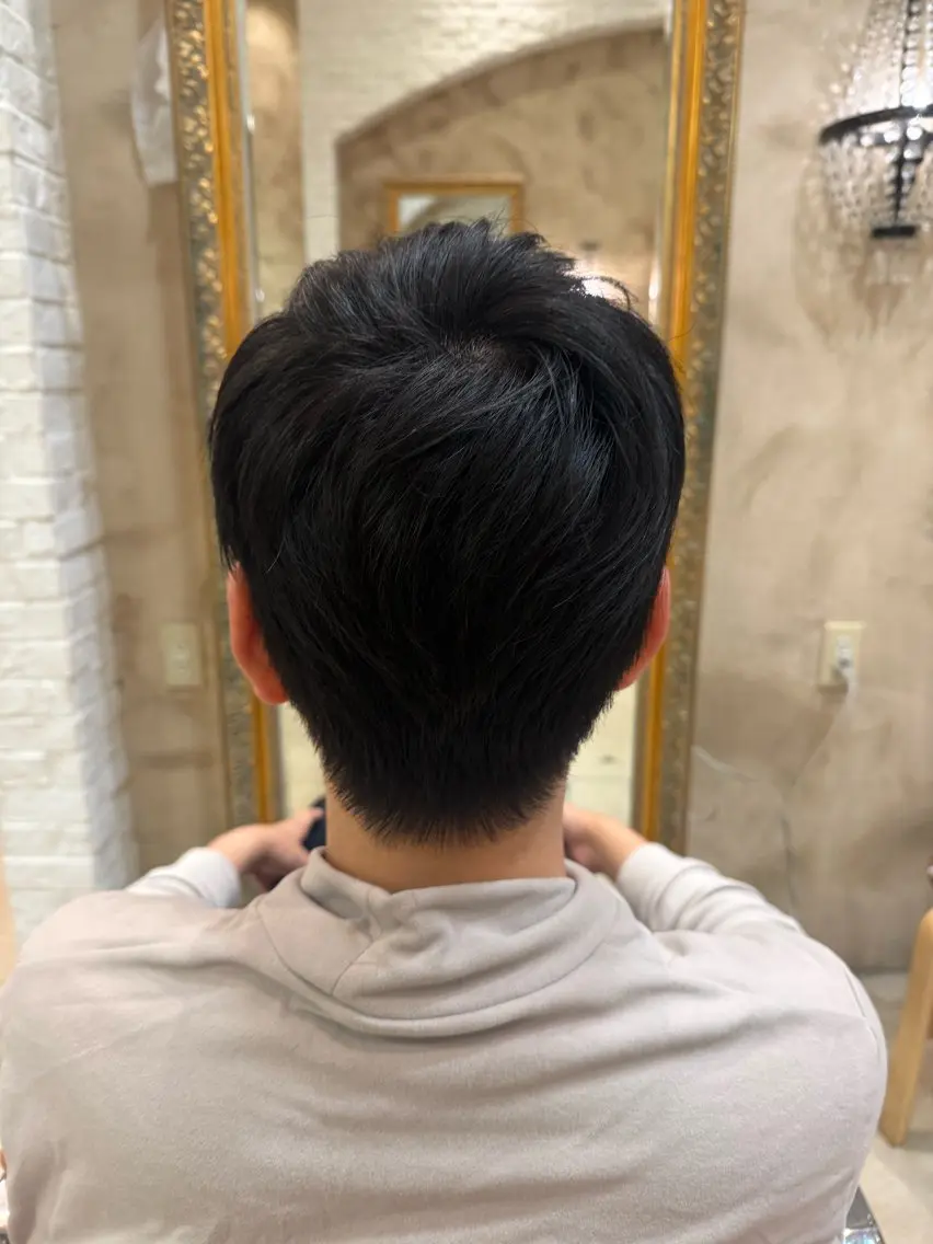 メンズ 亀井 美里のヘアスタイル