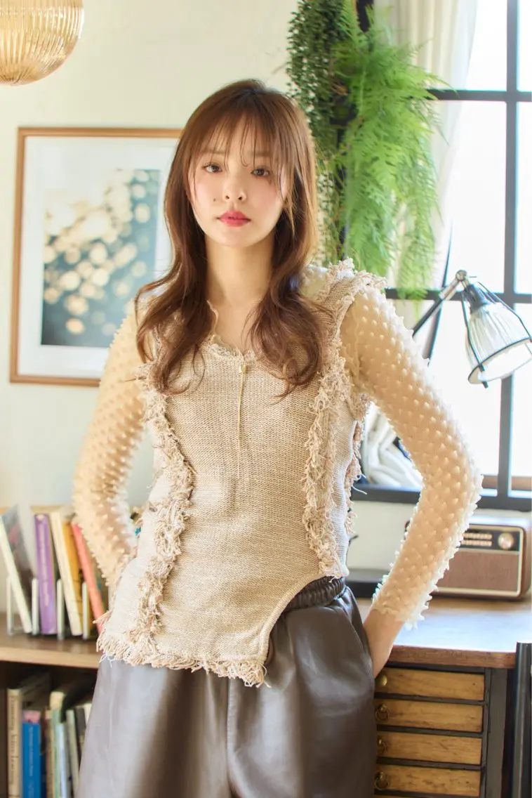 ロング 韓国風ヘア レイヤーカット ワンホンヘア カット ヘアカラー ハイトーンカラー特化 🥀KAITO🥀のヘアスタイル