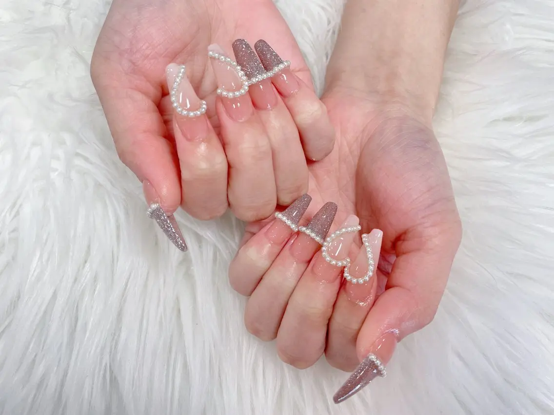 ネイル ハンドネイル ハンドケア Mioné ネイルサロンのネイルデザイン