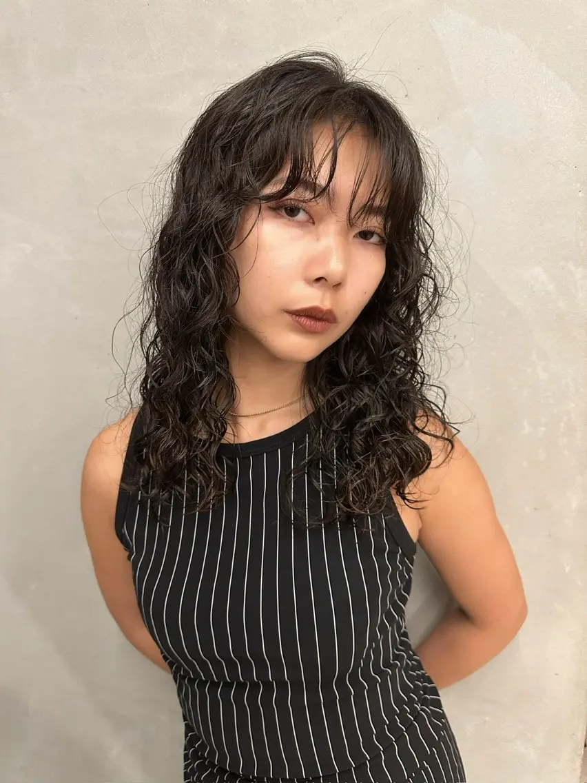 セミロング パーマ カット パーマ お悩み解決パーマ hana🩰のヘアスタイル