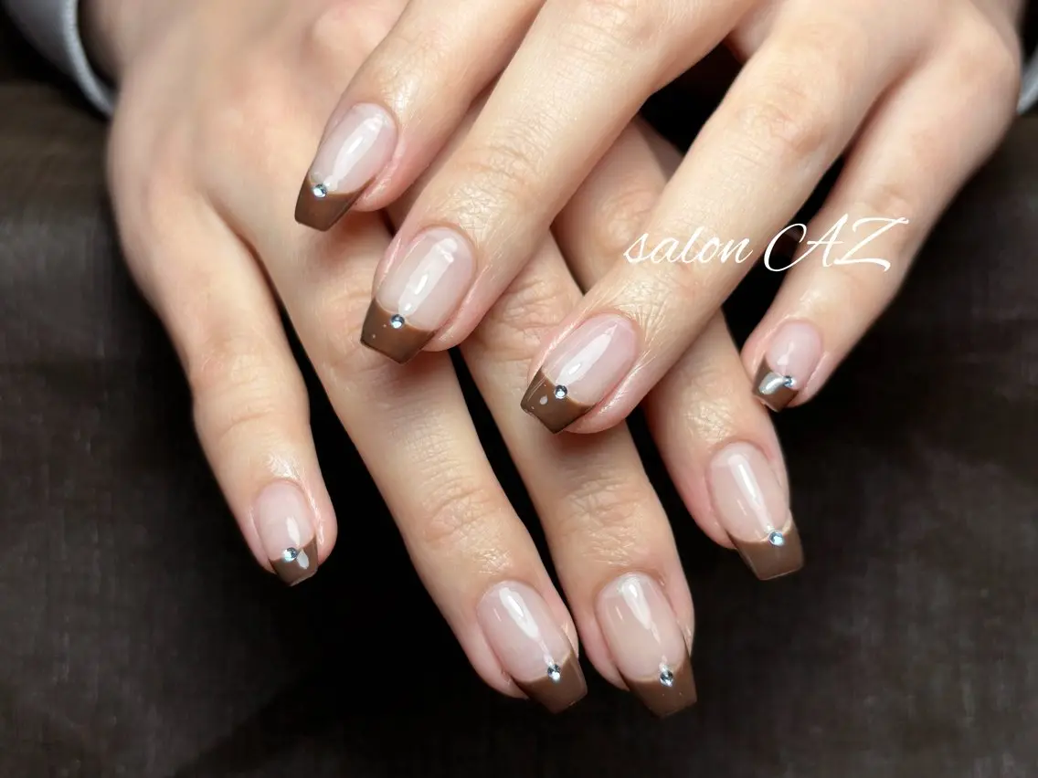 ネイル アートネイル 長さ出し フットネイル フレンチネイル ジェルネイル ハンドネイル salon AZのネイルデザイン