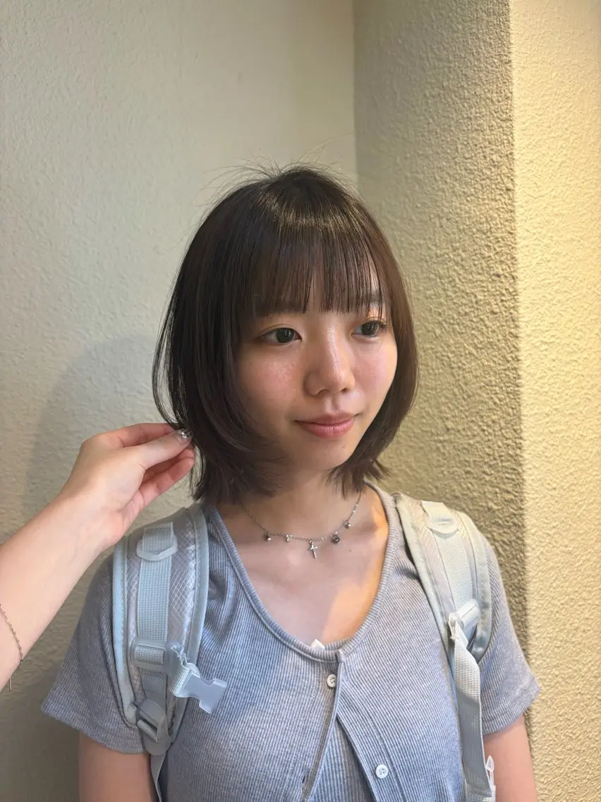 ミディアム 佃 風子のヘアスタイル