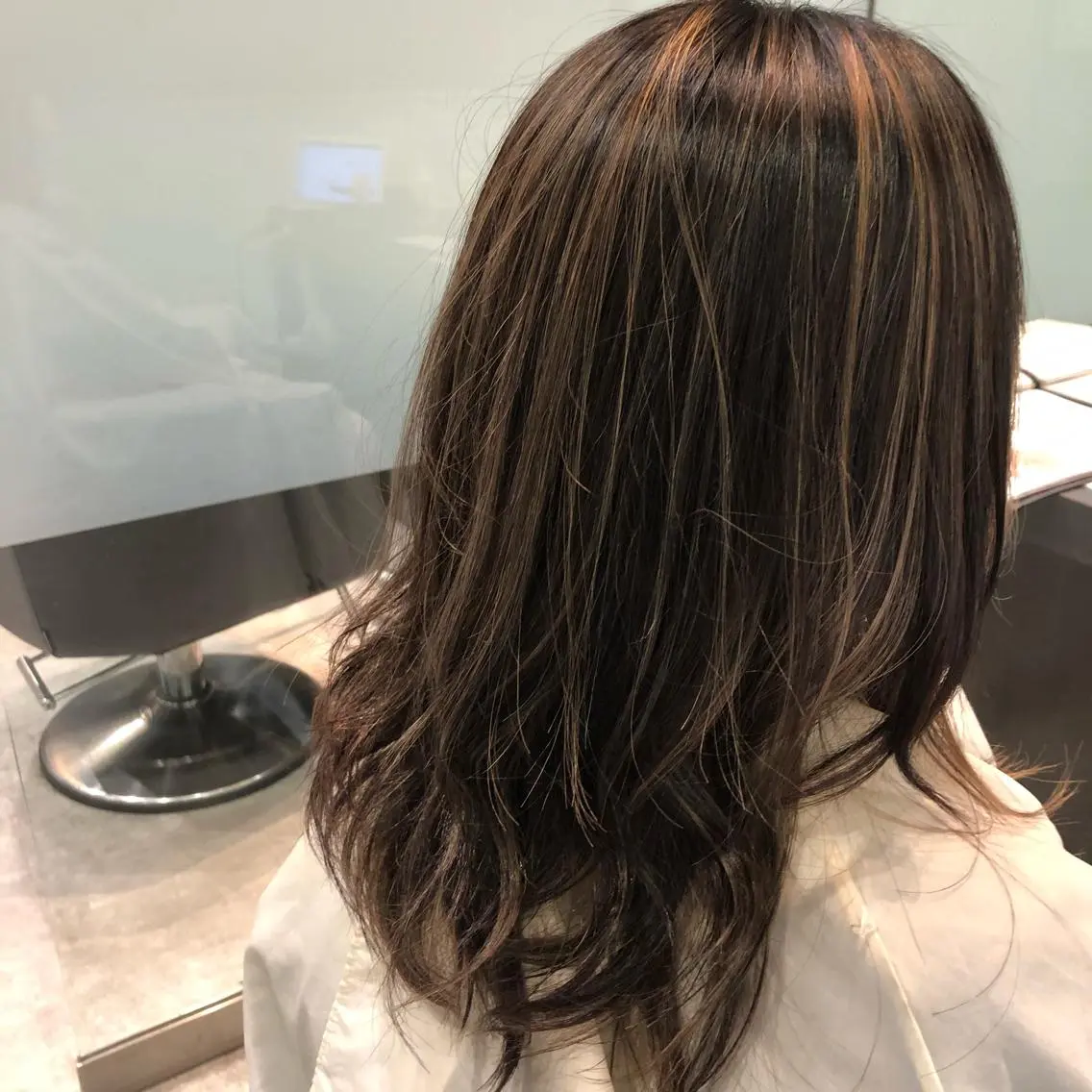 ミディアム カラー ハイライトカラー ハイライト 玉城 和磨のヘアスタイル