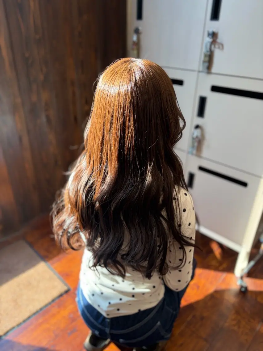 ロング ヘアカラー 上島 未緒のヘアスタイル