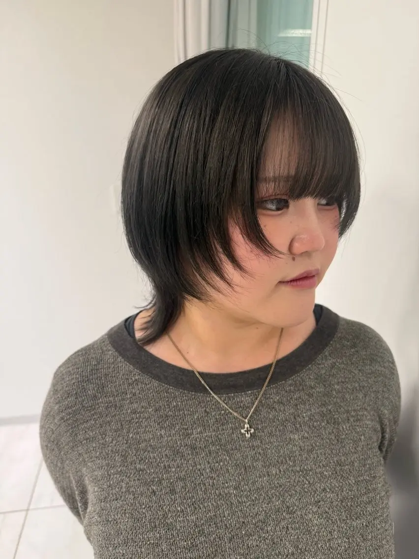 ミディアム カット littleesta 那月のヘアスタイル