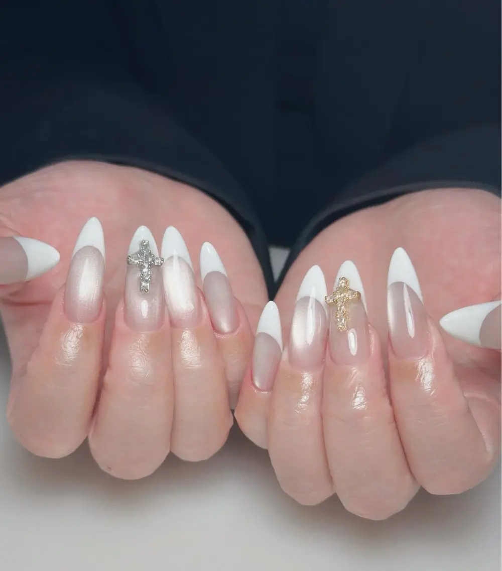 ネイル オーロラネイル 長さ出し フットネイル 韓国ネイル ラメ(グリッター) ハンドネイル 👍thumbs up nail👍のネイルデザイン