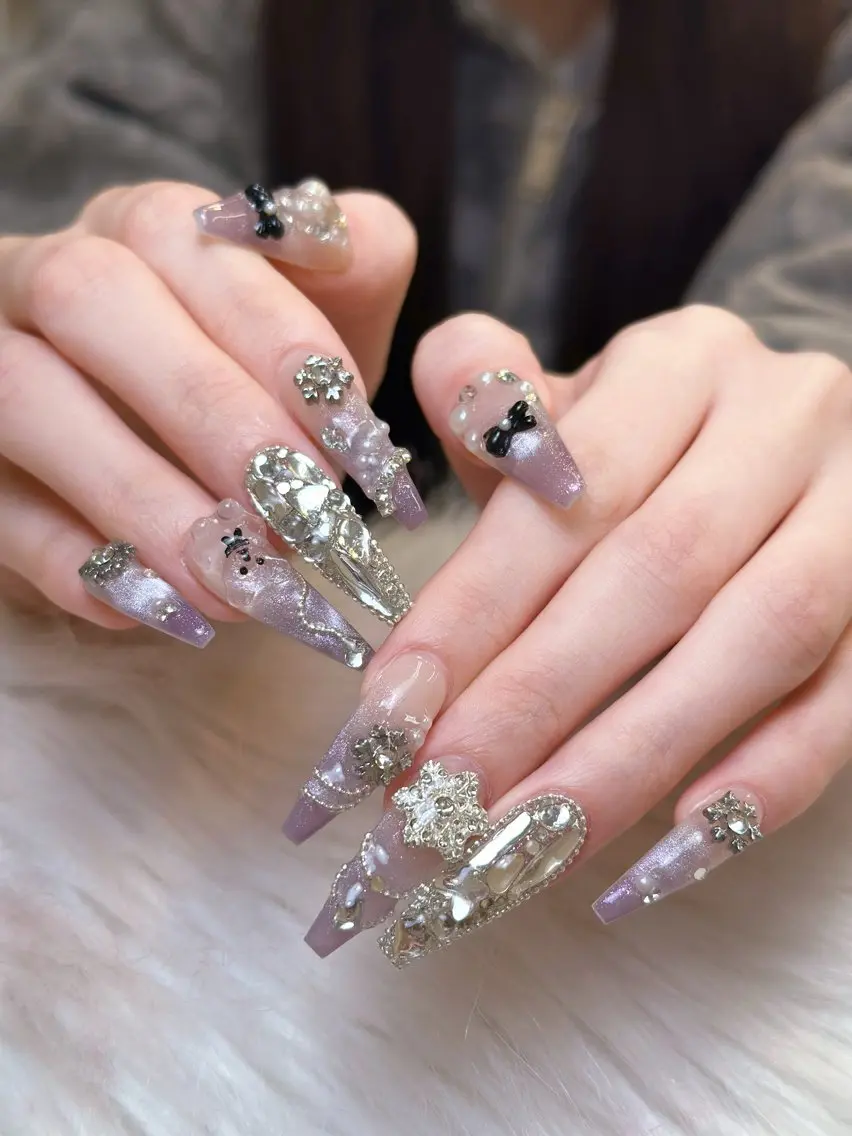 ネイル チークネイル ドット フレンチネイル グラデーション 韓国ネイル ハンドネイル Lisa Nail Salonのネイルデザイン