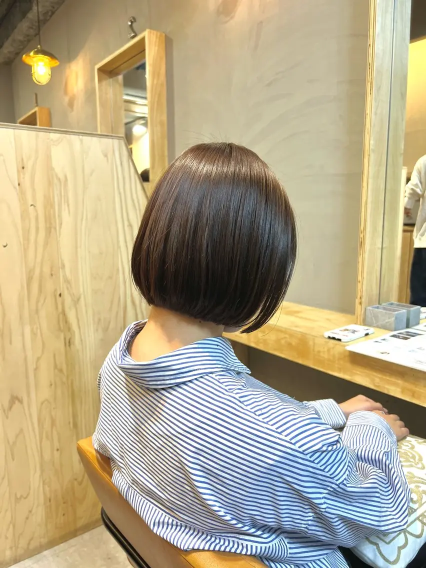 ショート カラー 切りっぱなしボブ ボブ 神戸ボブ✂️ ioe三宮/田 伸佳のヘアスタイル