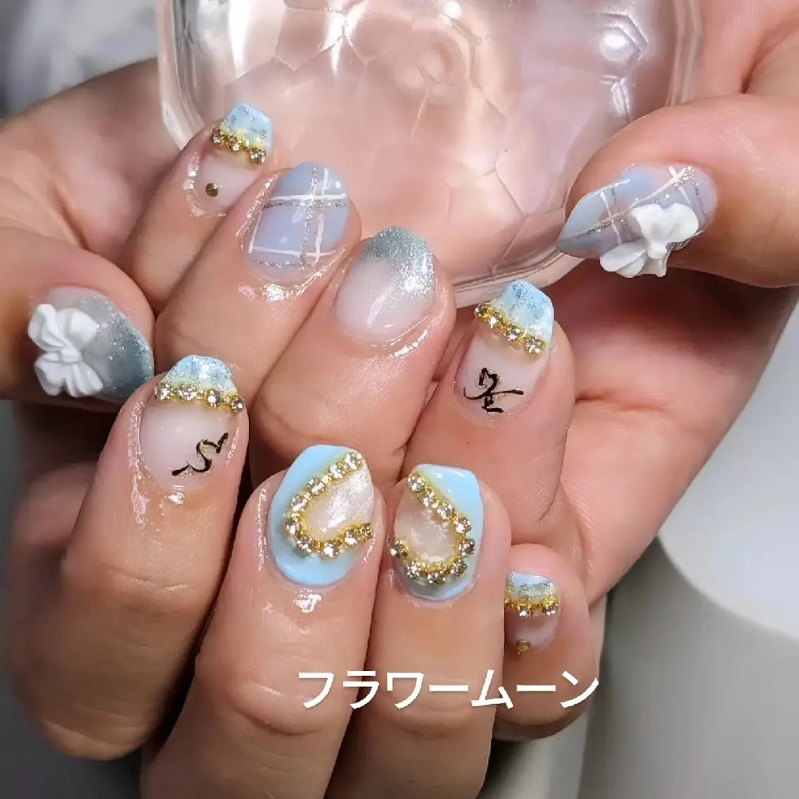 ネイル フレンチネイル ハート リボン フラワー ムーンのネイルデザイン