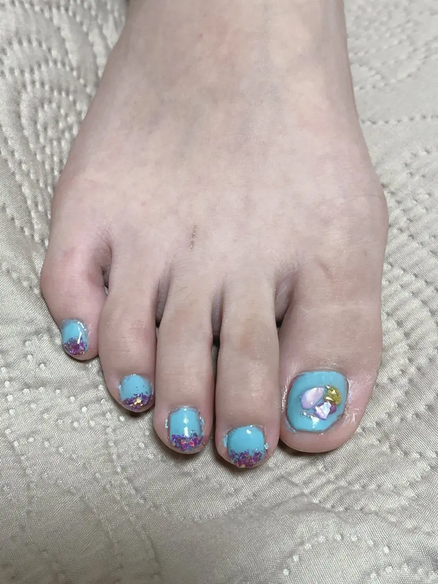 ネイル フットネイル ラメ(グリッター) ピンク salon de hina  AIのエステ・リラクイメージ