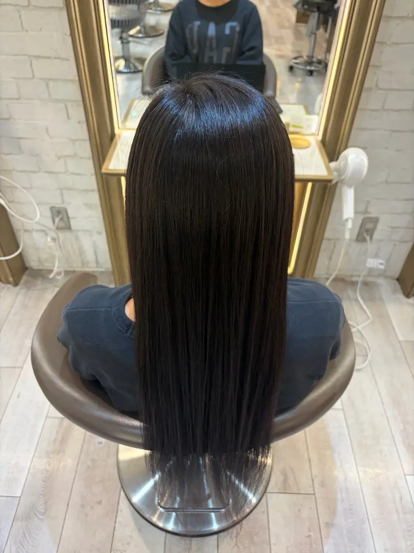 ロング 縮毛矯正 稲見 遥香のヘアスタイル