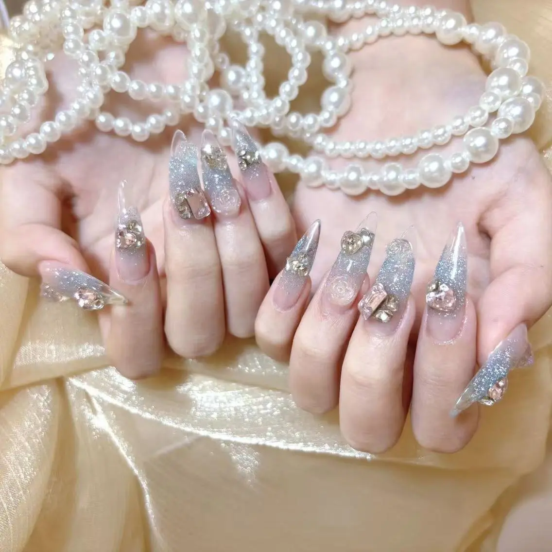 ネイル フレンチネイル ジェルネイル ガラスフレンチ 韓国ネイル マグネットネイル ハンドネイル ハンドケア The Nail 新大久保店のネイルデザイン