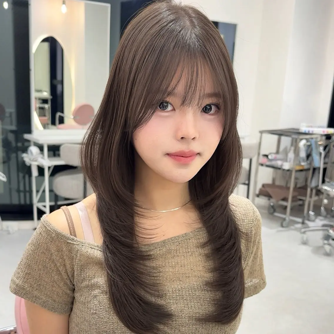 ロング 縮毛矯正 鍋田/ 渋谷/ 縮毛矯正／レイヤーのヘアスタイル