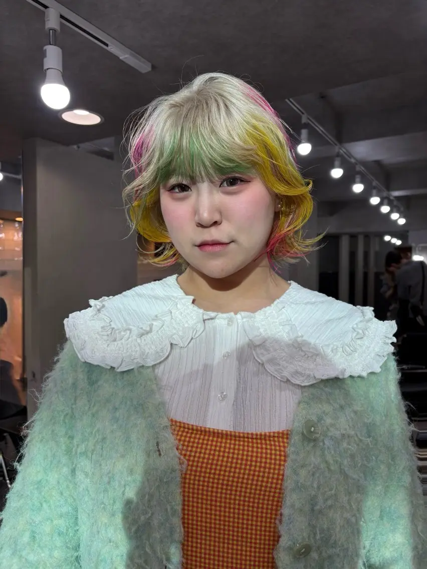 🌼流行りのデザインカラー🌼ブリーチ+デザインカラー+トリートメント ⚠️デザインによってお値段前後しますの写真