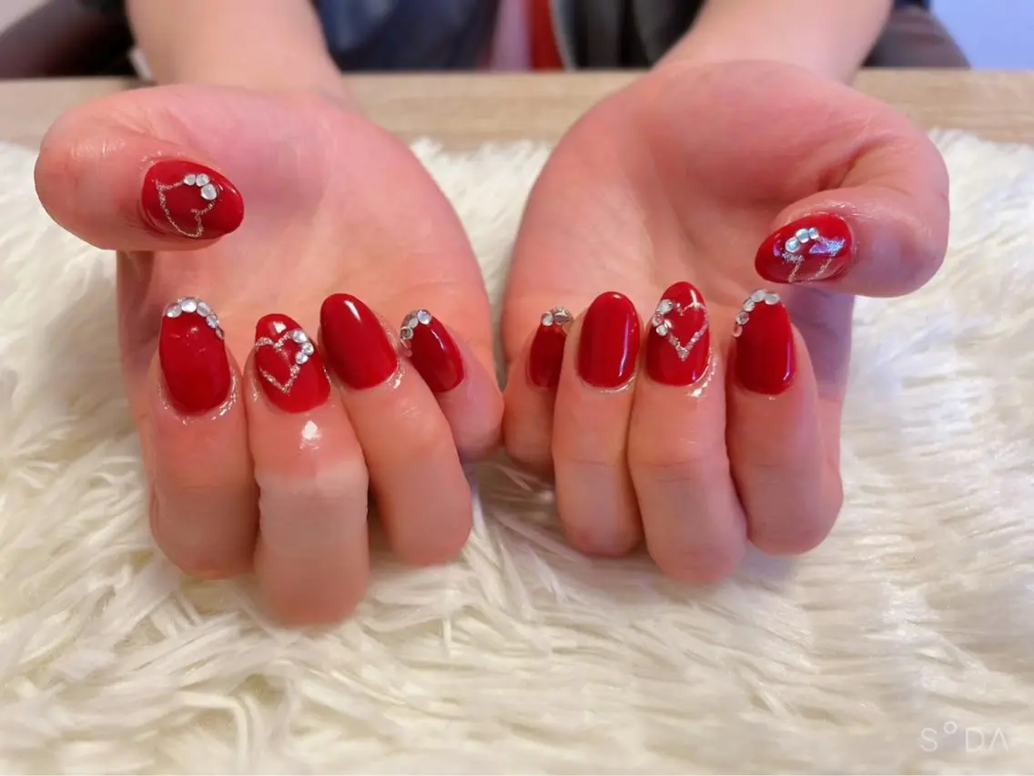 ネイル フレンチネイル ハート バレンタイン Betty❤︎ ネイル＆よもぎ蒸しのネイルデザイン