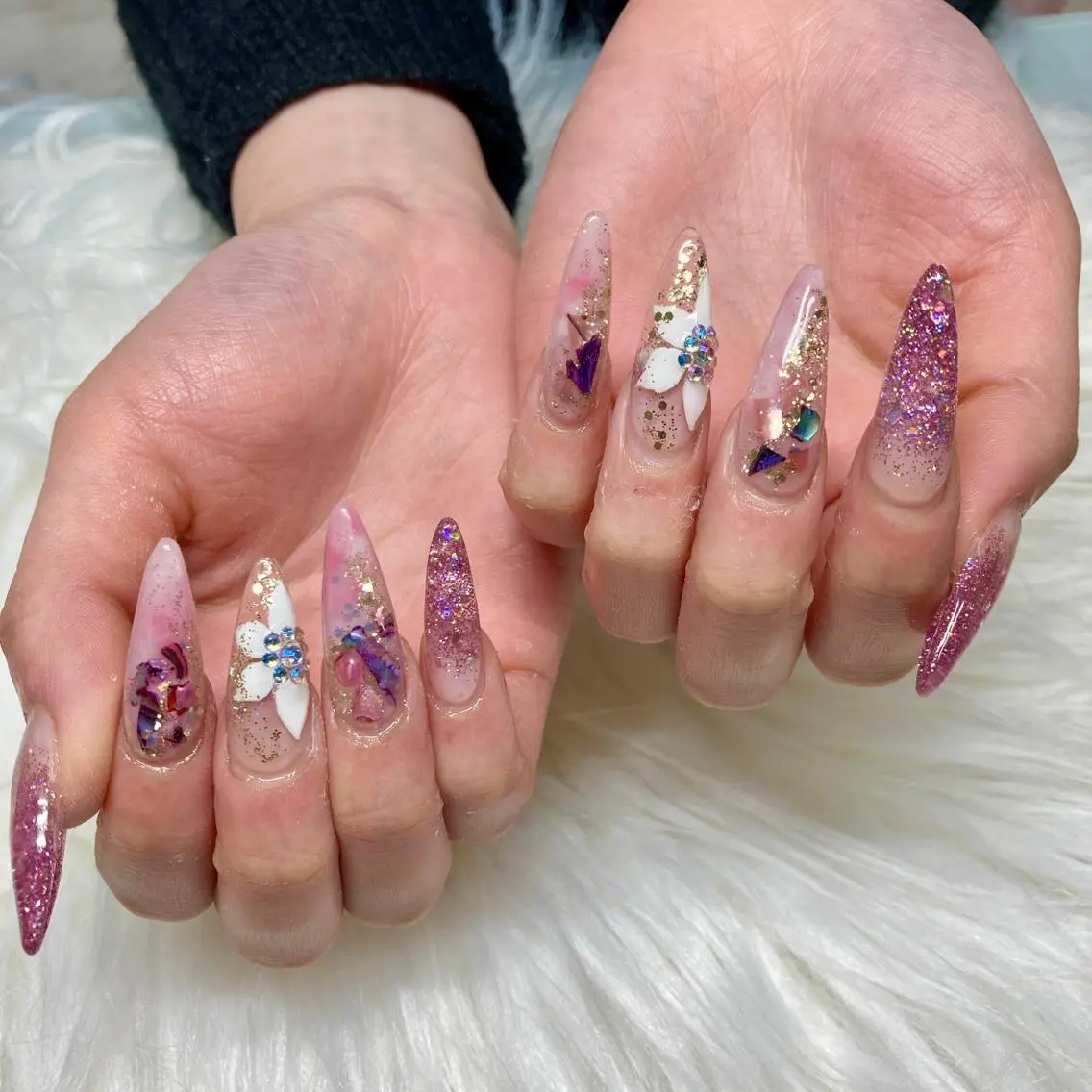 ロング ネイル Y. Sのネイルデザイン