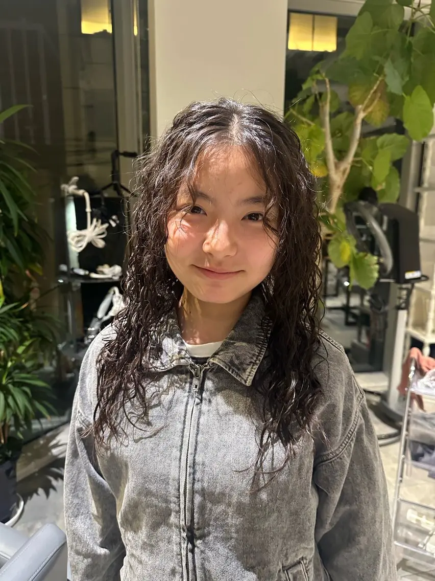 セミロング パーマ 渚音 nanoのヘアスタイル