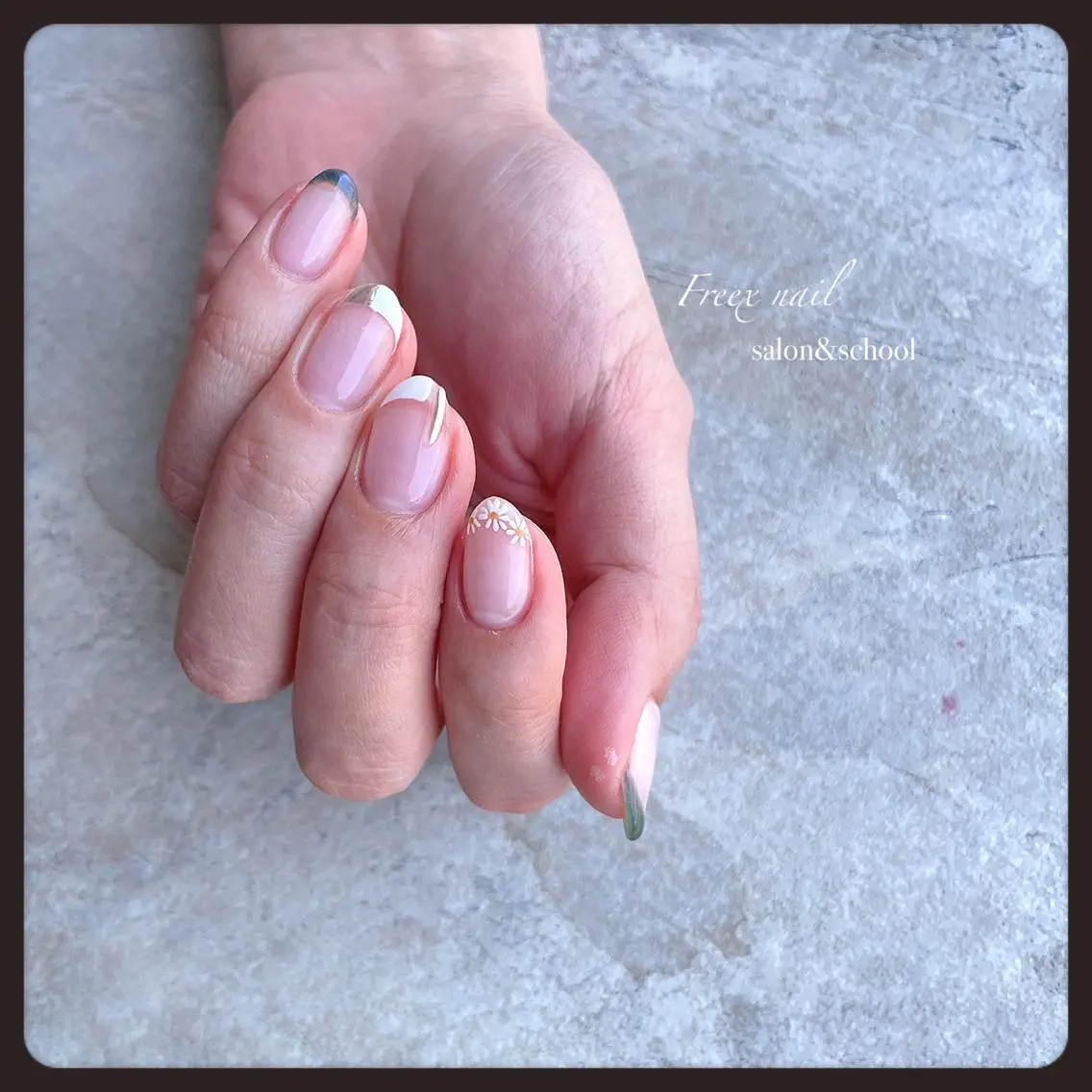 ネイル フレンチネイル ハンドネイル ハンドケア freex nail /ニュアンス/個性派のネイルデザイン