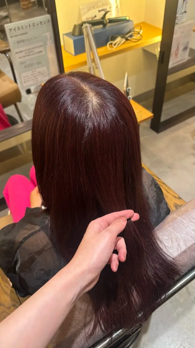カラー 岩﨑 心那のヘアスタイル