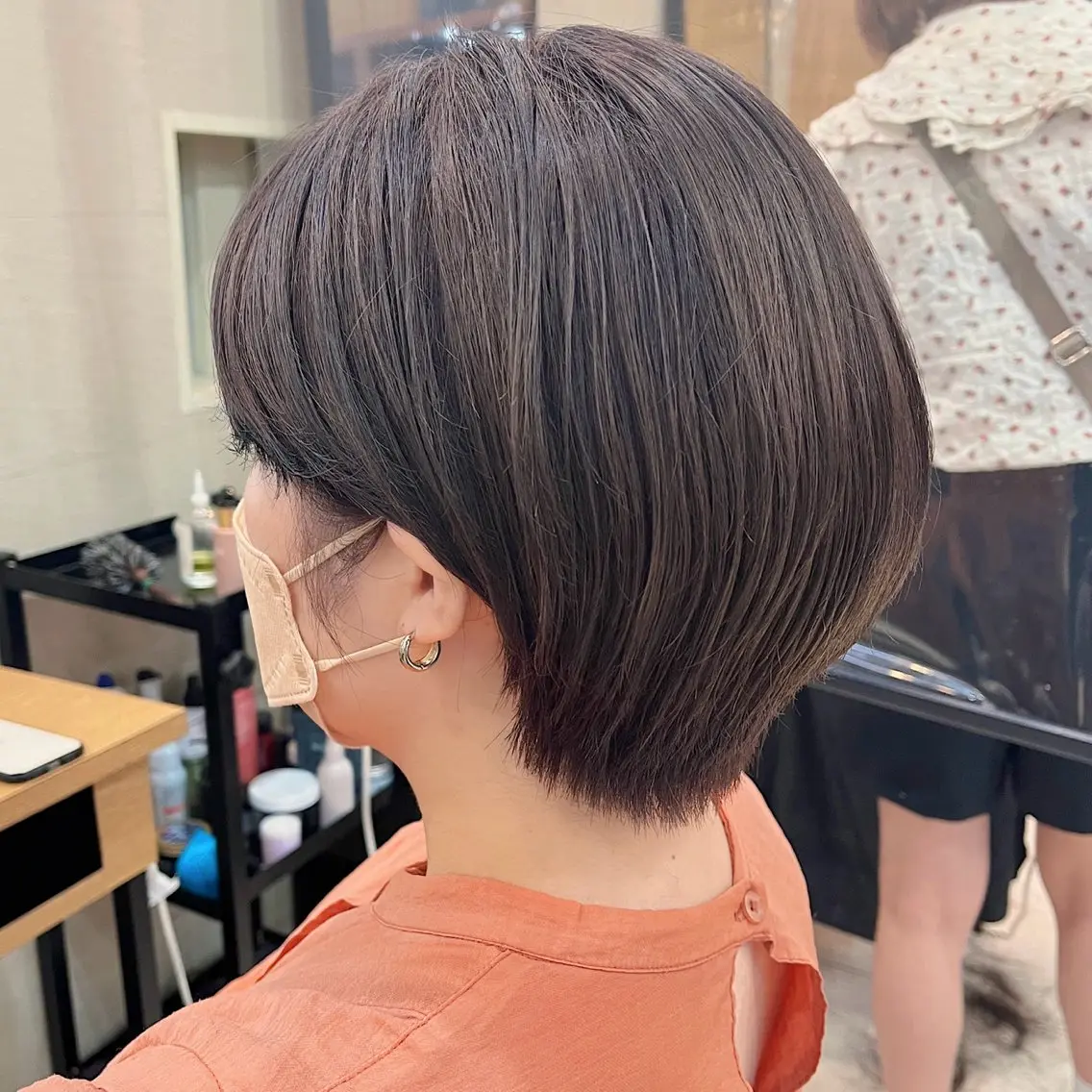 ショート ショートボブ ボブ ショートヘア あやめ【顔まわり/レ イヤー/柔らかカラ】のヘアスタイル