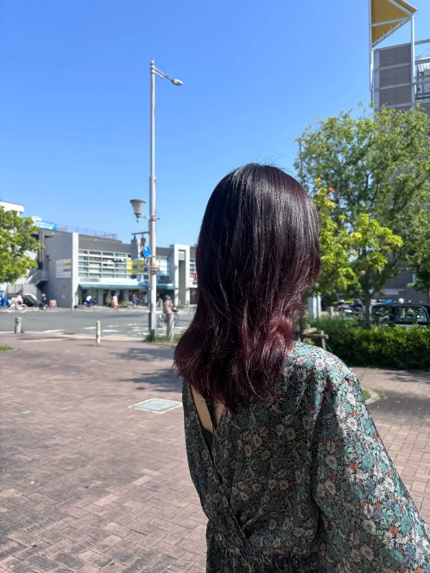 ミディアム カラー ヘアカラー 真鍋 月音のヘアスタイル