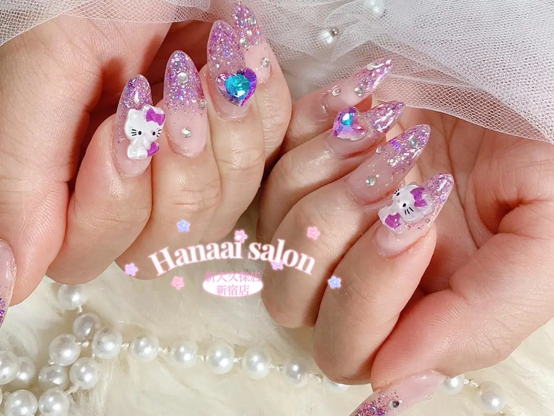 ネイル アートネイル フラッシュネイル フットネイル ジェルネイル グラデーション Hanaai Salon新大久保店のネイルデザイン