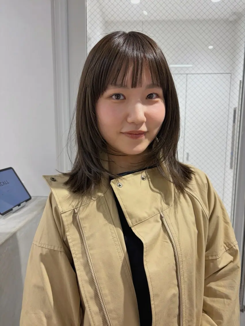 ミディアム カラー レイヤーカット トリートメント カット ヘアカラー トリートメント 砂原 ひよりのヘアスタイル