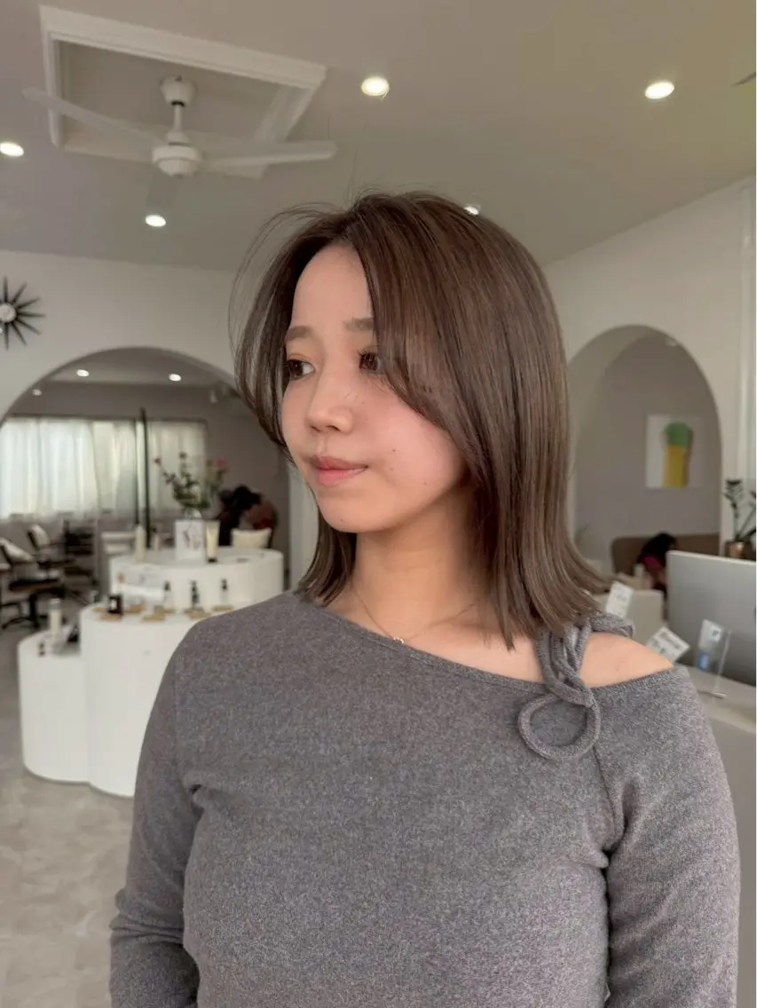 ミディアム ヘアカラー 澤石 陸舞のヘアスタイル