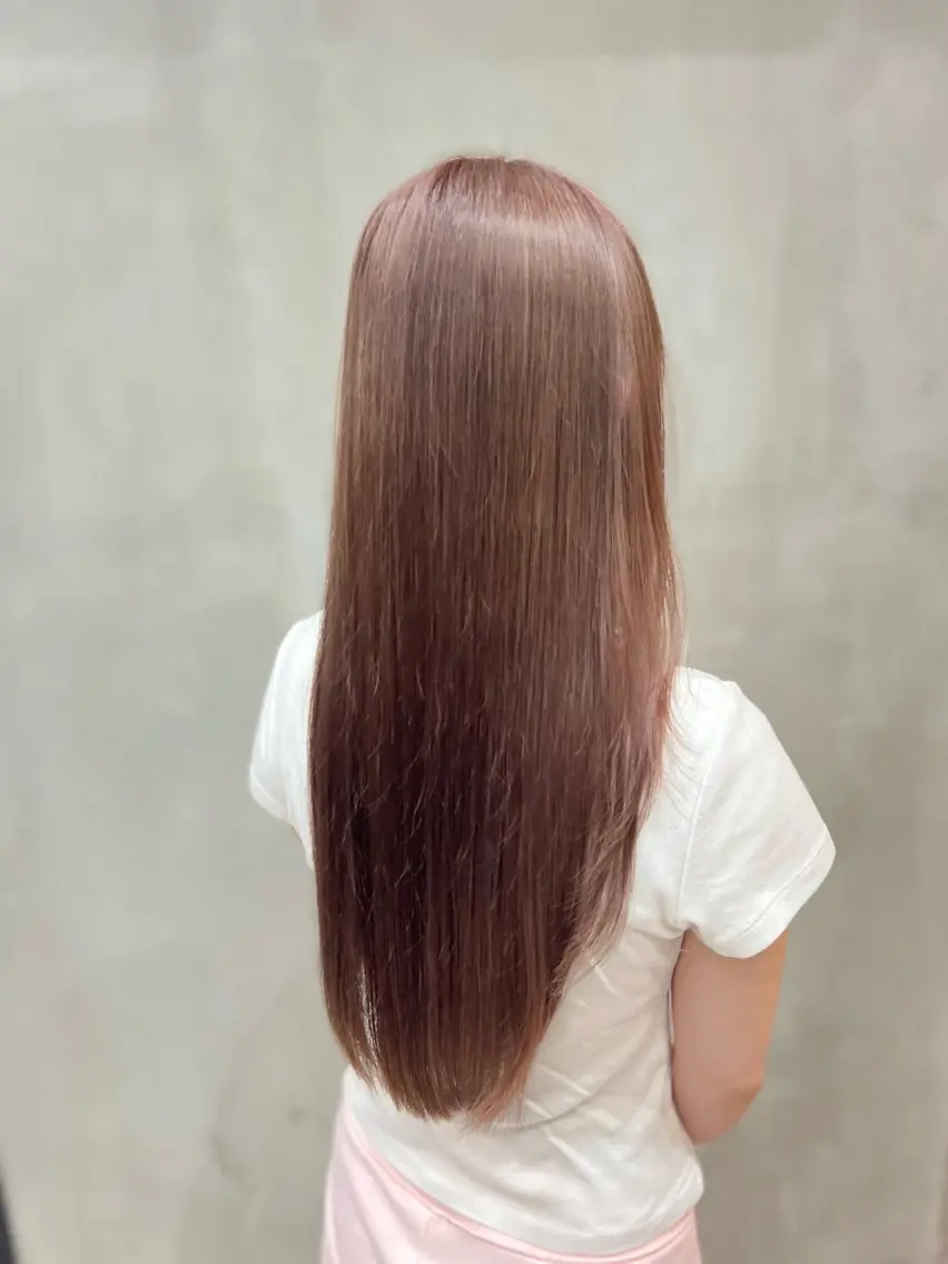ロング カラー ブリーチ グレージュ ピンクカラー 鈴木 大地のヘアスタイル