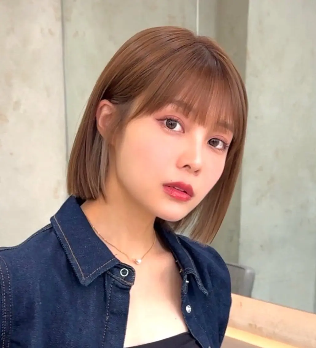 ショート カラー カット ヘアカラー トリートメント 莉乃/縮毛矯正/髪質 改善/艶カラーのヘアスタイル