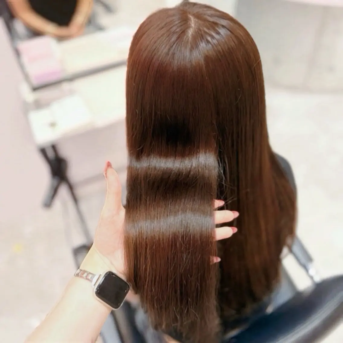 ロング カラー ブラウンカラー チョコレートブラウン ヘアカラー 透明感/艶カラー 💘Hanaのヘアスタイル