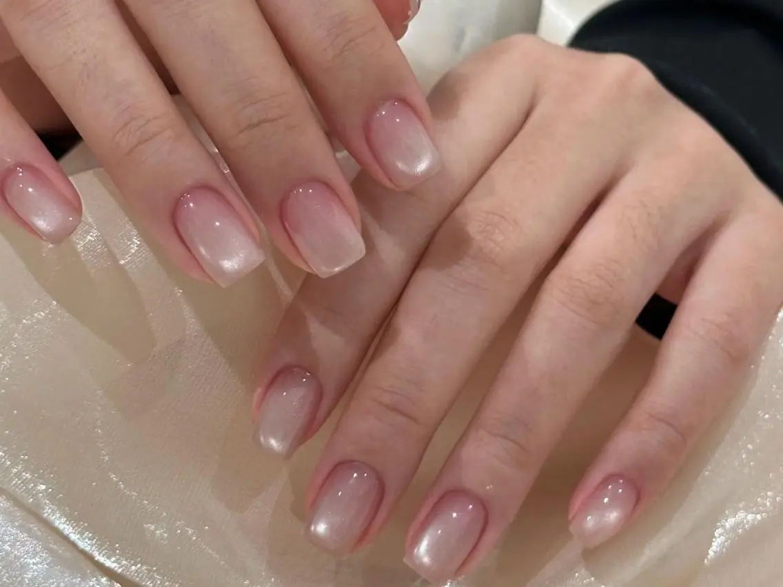 ネイル ジェルネイル マグネットネイル ミラーネイル オフィスネイル ワンカラーネイル 🌷Hana 🌷のネイルデザイン