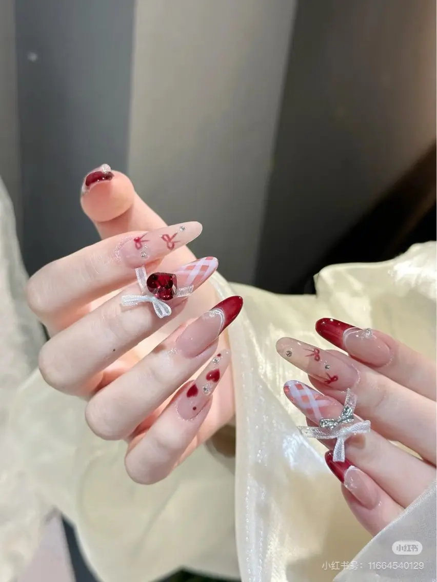ネイル 成人式 ロングネイル マグネットネイル 大理石ネイル(マーブル) リボン ハンドネイル MoMoA Nail ネイル長さ出し専門店のネイルデザイン