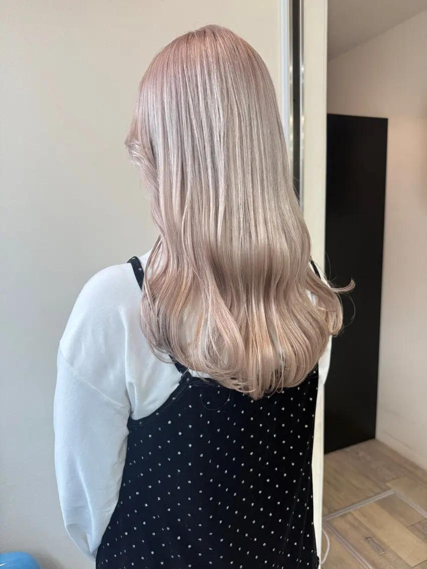 セミロング カラー カット ヘアカラー maeda yumiのヘアスタイル