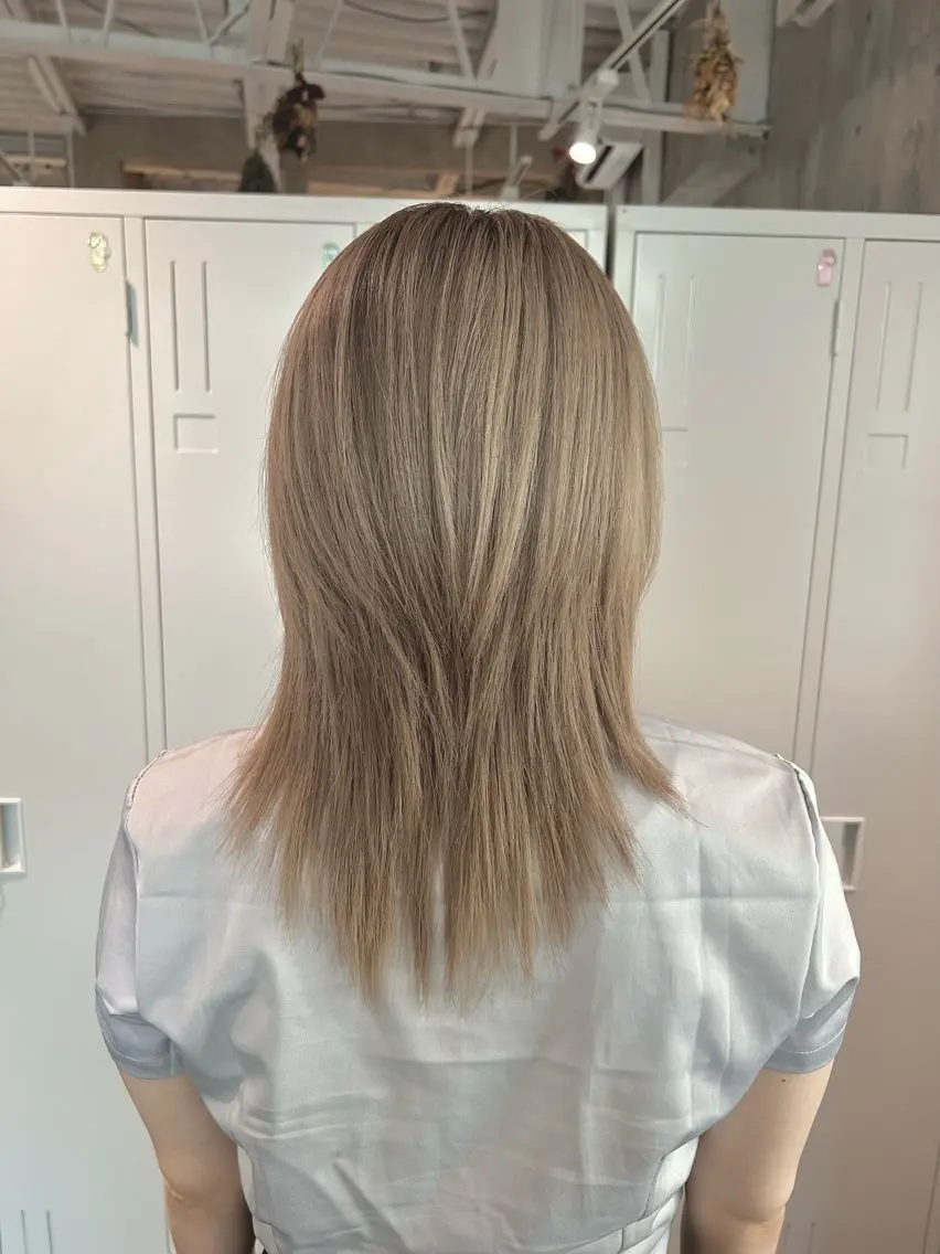 ミディアム ヘアカラー 寺澤 歩佳のヘアスタイル