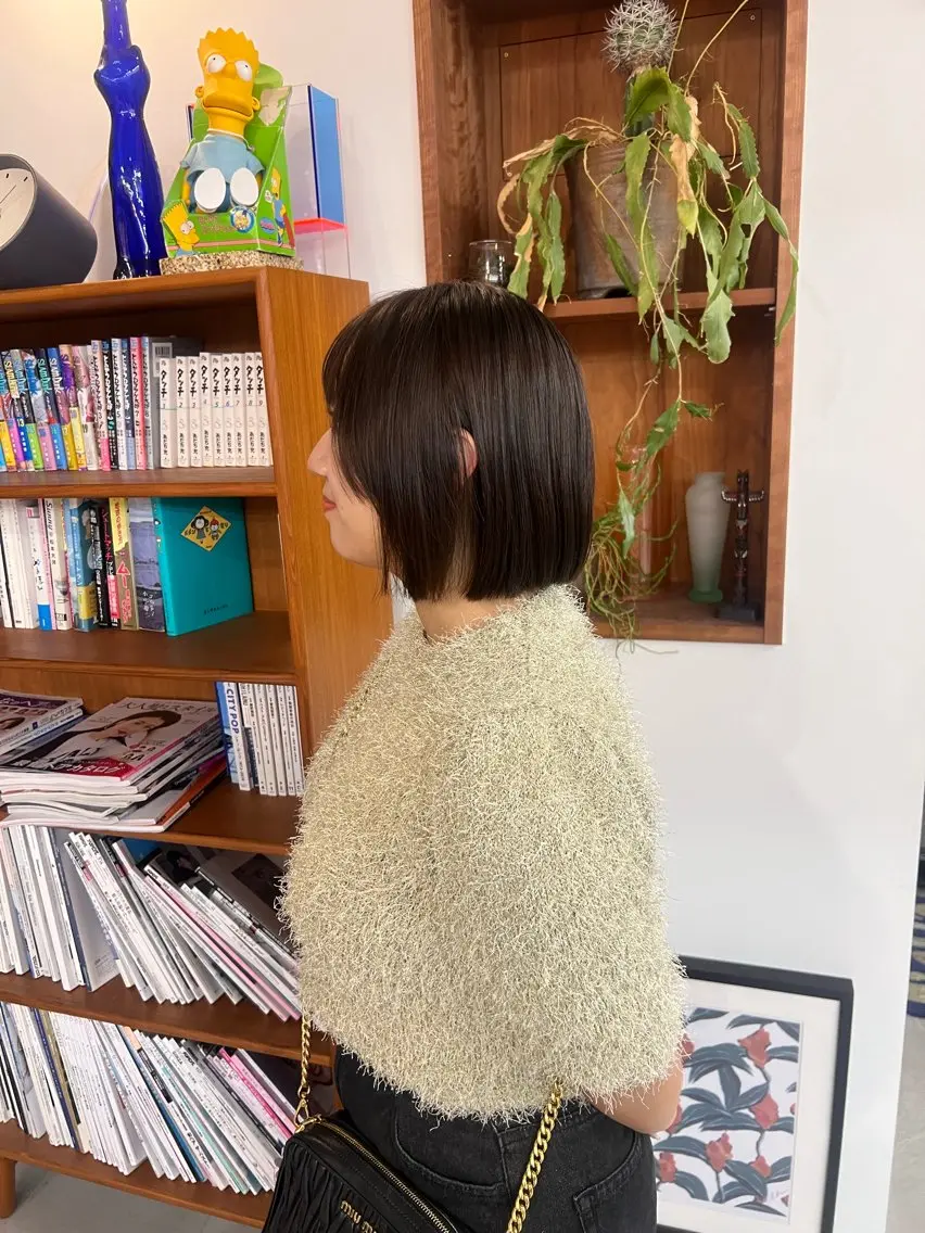 ショート ボブ 石川 実咲のヘアスタイル