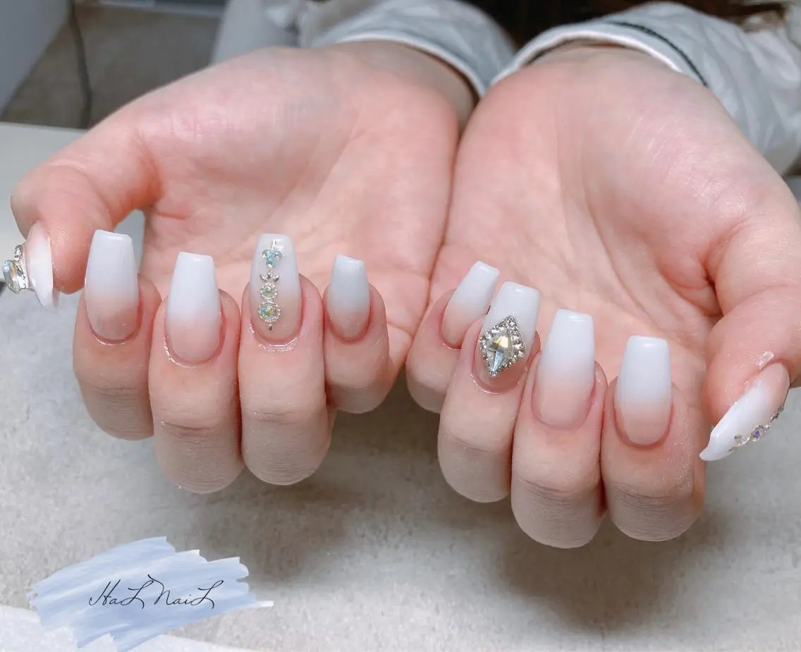 ネイル 持ち込み ハンドネイル HaL NaiLのネイルデザイン