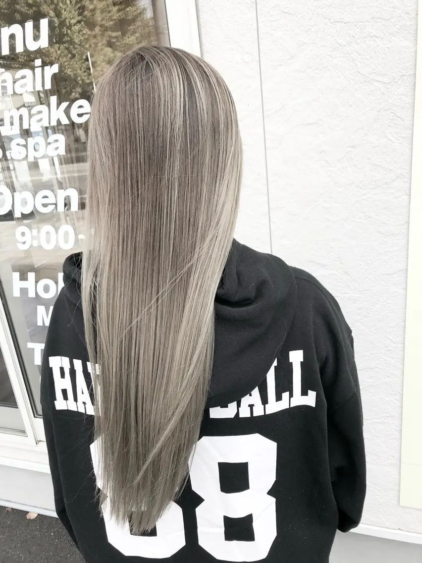 ロング カラー カット ヘアカラー 縮毛矯正 トリートメント LOOP hairのヘアスタイル