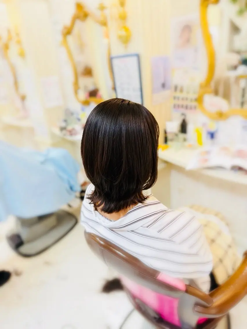 ミディアム ボブレイヤー ボブ レイヤーカット カット 菅沼 美咲のヘアスタイル