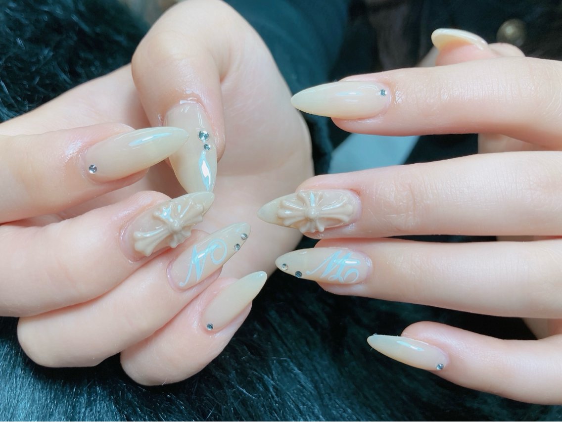 ネイル ブラウン フレンチネイル 韓国ネイル マグネットネイル ニュアンスネイル ハンドネイル Hana Rose Nailのネイルデザイン